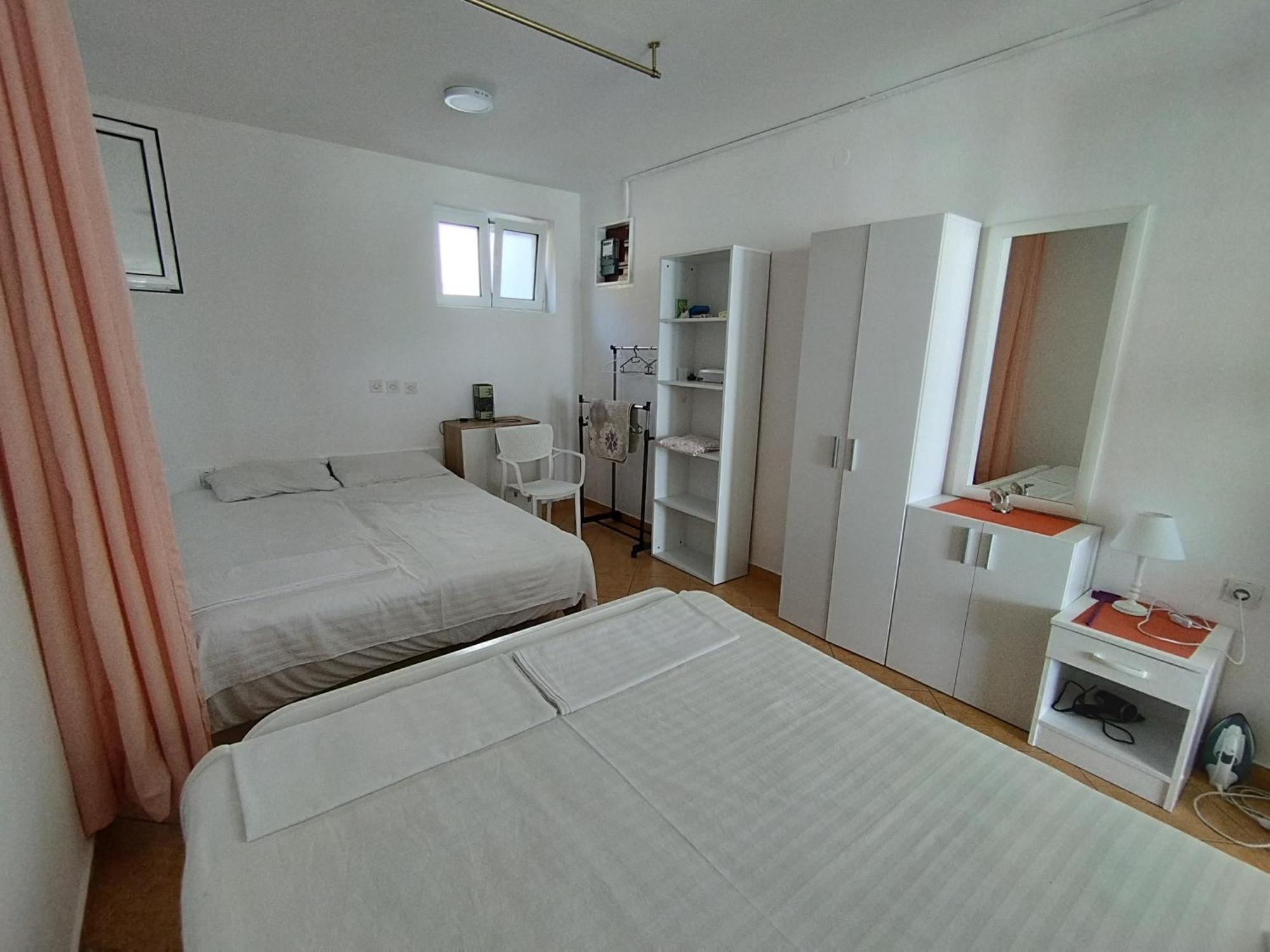 Seaside Apartment Kruce Ulcinj Buitenkant foto