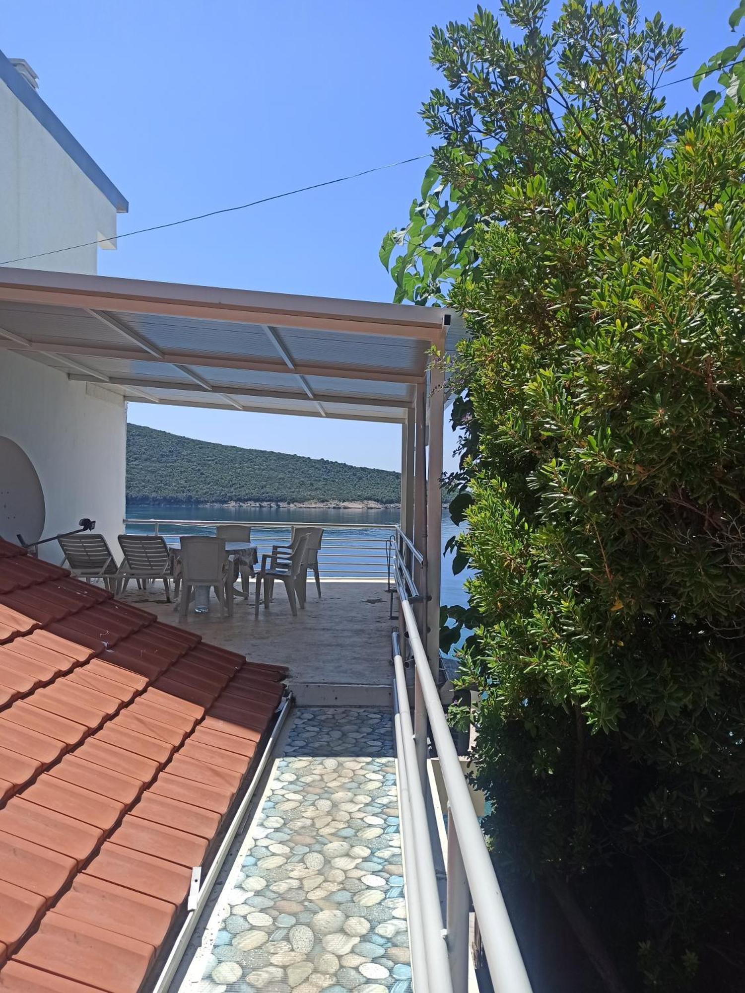 Seaside Apartment Kruce Ulcinj Buitenkant foto