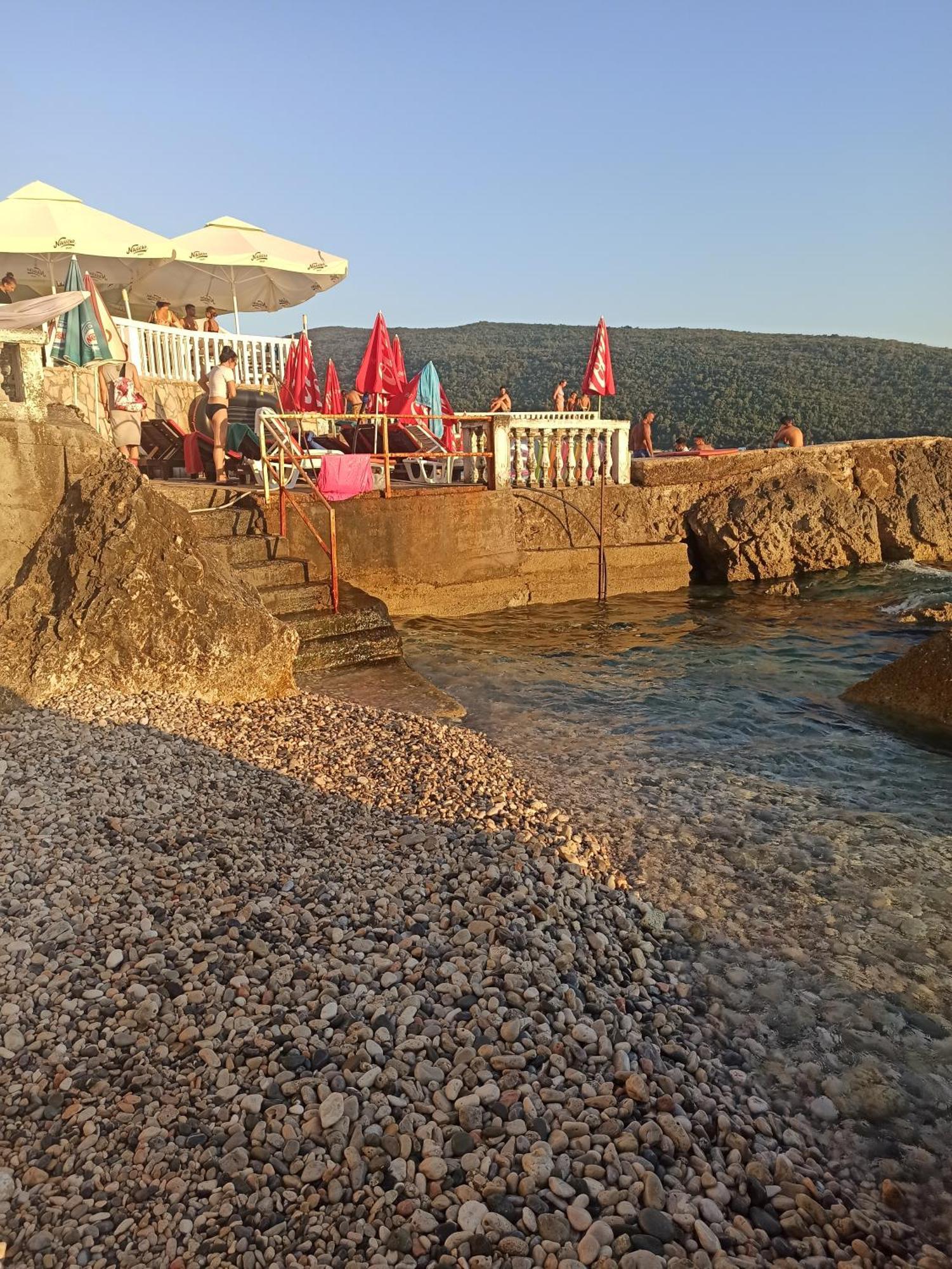 Seaside Apartment Kruce Ulcinj Buitenkant foto