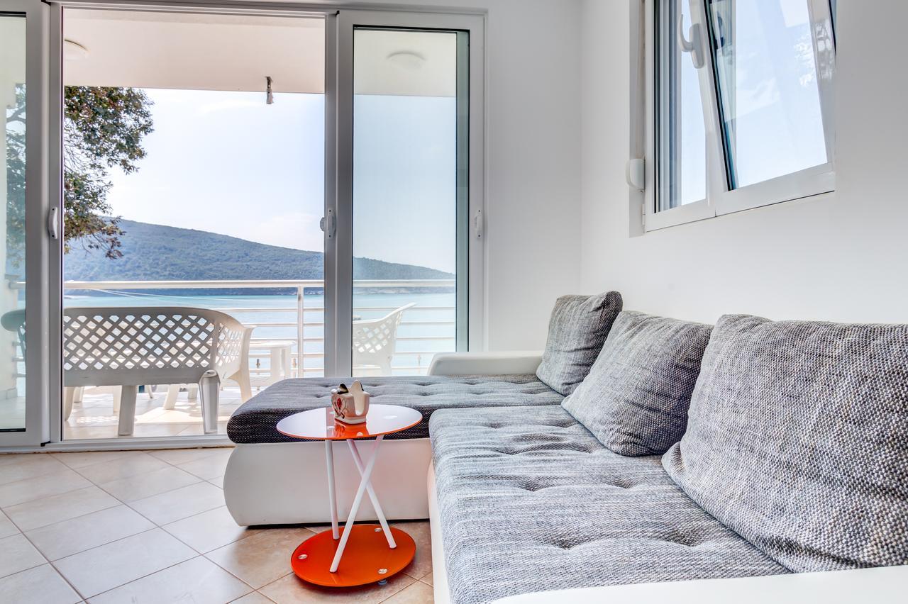 Seaside Apartment Kruce Ulcinj Buitenkant foto